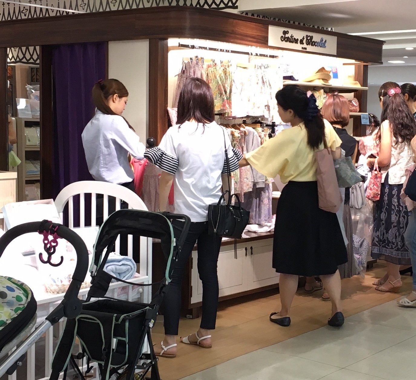 西武池袋本店 西武夏市 50 Off にぎわってます オープン直後は子供服や催事場 行列スイーツがすごい勢いです 売り切れる前にダッシュ T Co A3aelqz81z 西武池袋本店 セール 池袋 バーゲン 西武池袋本店 西武夏市 50 Off にぎわってます オープン直後は子供服や催事場 行列スイーツがすごい勢いです 売り切れる前にダッシュ T Co A3aelqz81z 西武池袋本店 セール 池袋 バーゲン