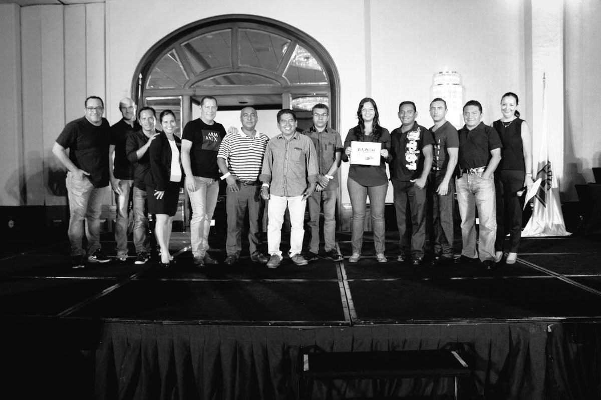 SeikerPeanut's tweet photo. Beach Olympics Awards #AAWYEAH 1st place "Los Monitos" from Engineering Department, CasaMagna Marriott Cancún Resort https://t.co/Lm4wLQNrRC