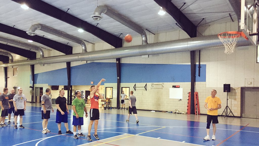 34thScrapMetal's tweet photo. Shootin' for teams, gettin' our sweat on. #leanin16 https://t.co/ZwtM45IuFm
