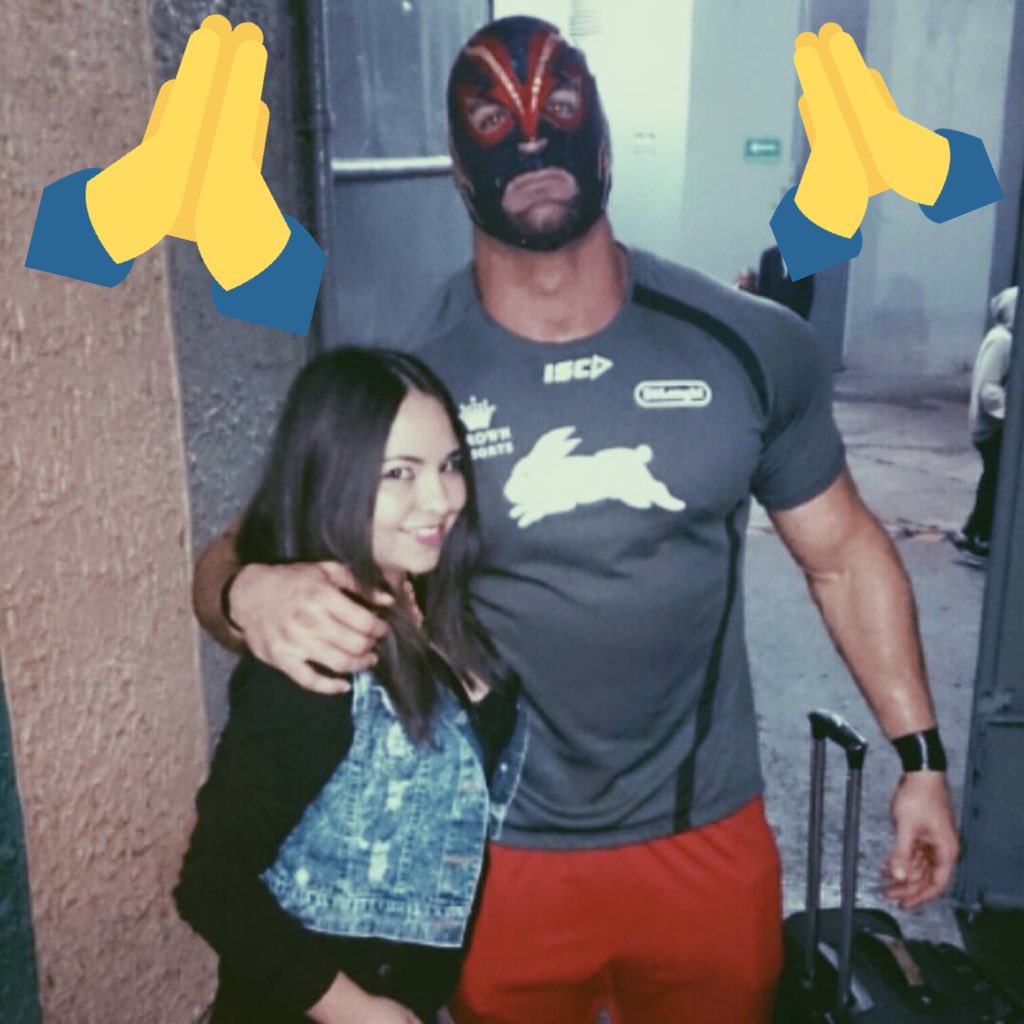 Karla_Kuhnne13's tweet photo. Mis oraciones con #ThunderCMLL y con todos los que están pasando por un momento difícil de salud. 🙏🏻 #PrayForThunder https://t.co/C0Ga784iKE