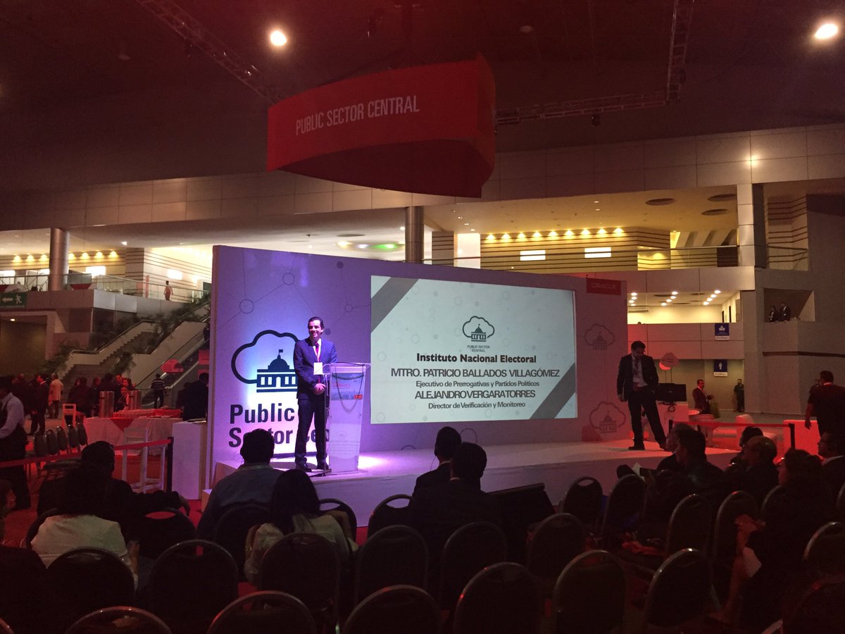 _SalvadorRios's tweet photo. El Sector Publico presente en el #OracleCloud #OracleMx #ProudtobeOracle #CloudWorld https://t.co/1gjphGU4O1