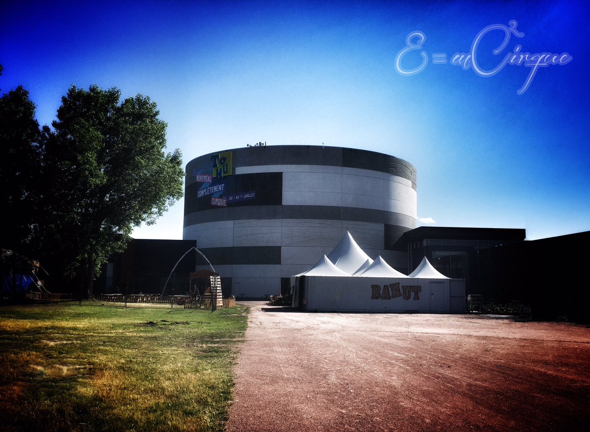 EMCirque's tweet photo. First day in Montreal is for business meetings... @Montreal @LaTOHU #emcirque #chaseyourdreams #unitytheshow https://t.co/vdg5q7ZSr4