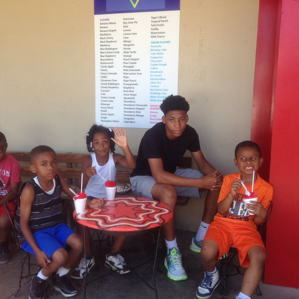 Happy #stewpotjxn campers <a href="/nandyscandy/">Nandy's Candy</a> snoball window today! A sweet taste of summer!