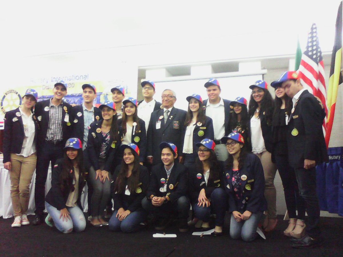 Crepuscular4380's tweet photo. Nos sentimos totalmente orgullosos que tendremos una representante del Crepuscular en India !! #YEP #Distrito4380 https://t.co/DE2oRtpWjs