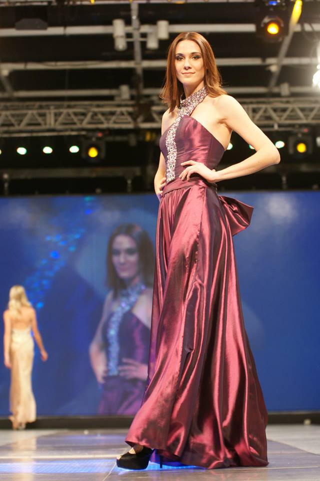 dannu66's tweet photo. @valenandreani Sin palabras :) Excelencia #Colección #MartinaLara #AltaCostura #ModaCoiffure2016 #SilkeyMundial https://t.co/HMKPWExTvX