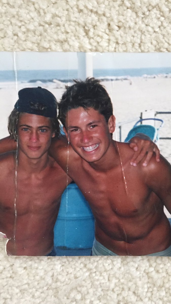 calisurferboy's tweet photo. ThrowBack Thursday....   😎🌴🏄🏼   SurfersParadise. https://t.co/XhJpUho9m7