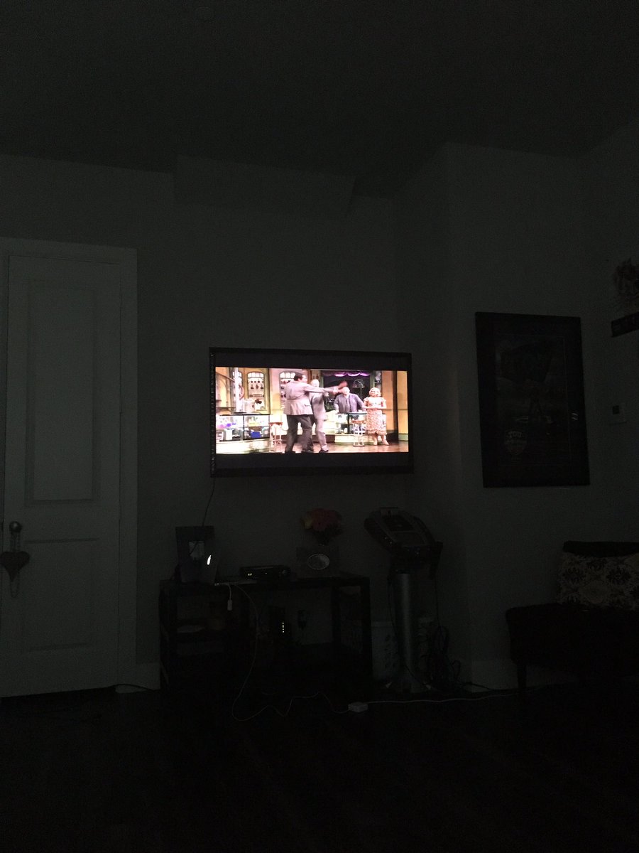 westwinger9's tweet photo. What a time to be alive!!!! Thanks @BroadwayHD for bringing #SheLovesMe into my home! #BroadwayBuff https://t.co/emh9W3DU8a