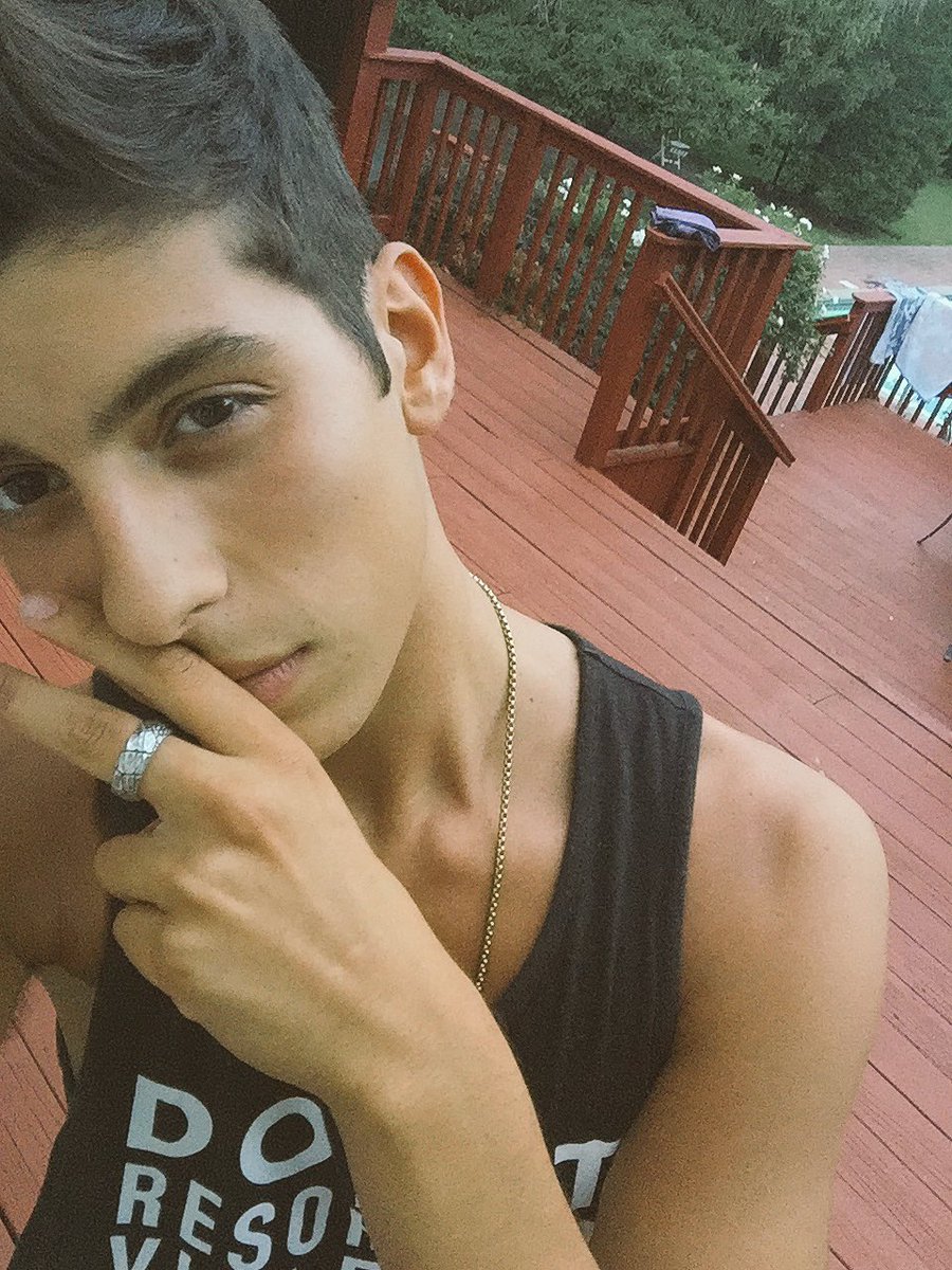 matthunter123's tweet photo. just got my first ring https://t.co/RAIISd0oou