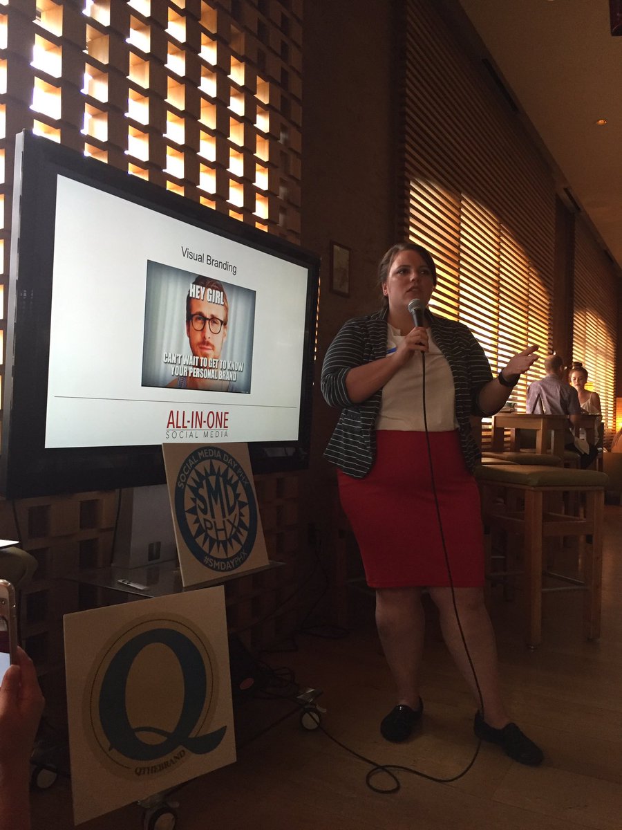 jvi_pham's tweet photo. Learning about the best content for social media w/ @MrsDesireeRose #smdayphx https://t.co/xMv123Kvbu