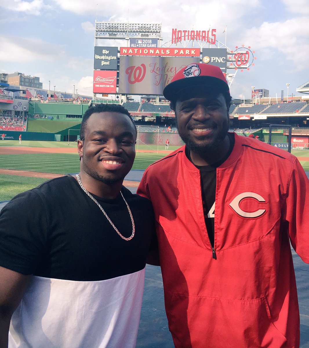 BWalker428's tweet photo. Appreciate ya @DatDudeBP... You've keep it real from day one and always showed love. Much love Boss ✊🏾💯 https://t.co/ijL6h4dHmC