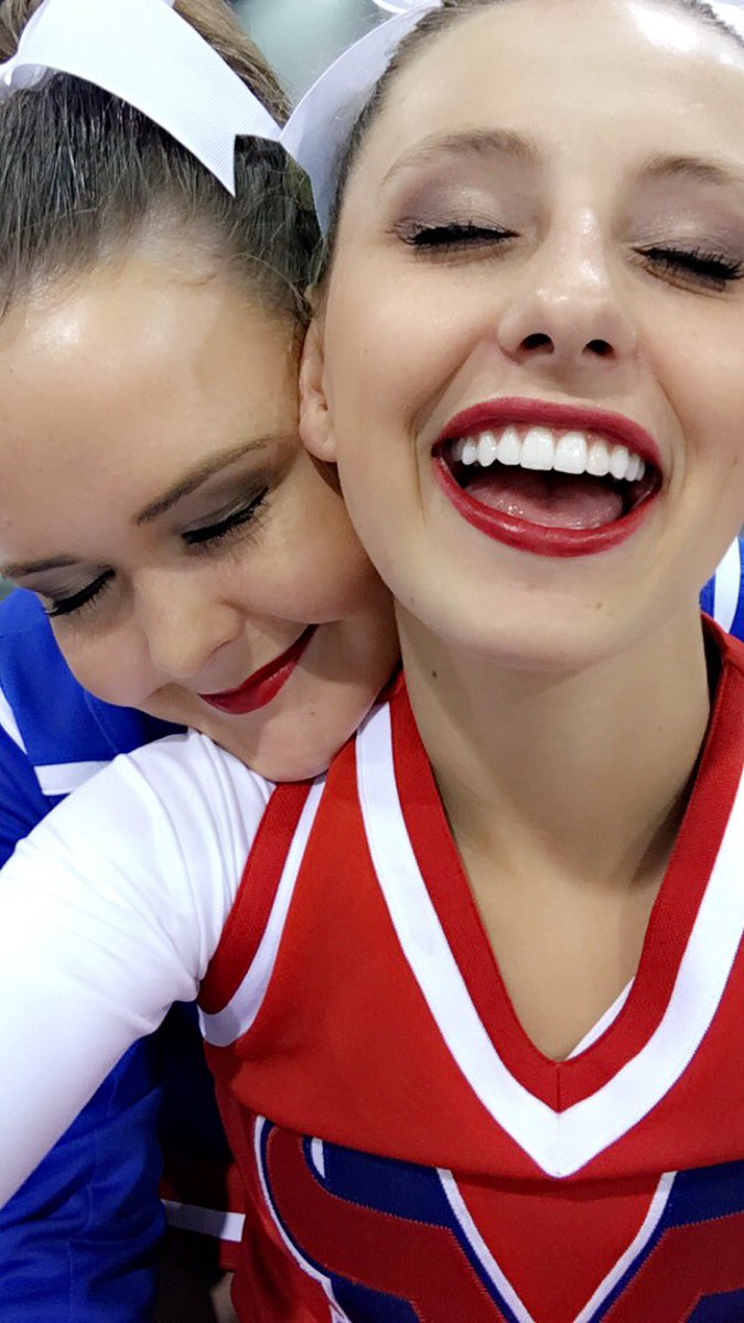 emmaluspuh's tweet photo. carli nielson happy birthday 💗💗 I love you &amp; miss you lots https://t.co/MPrXmJQf4Y