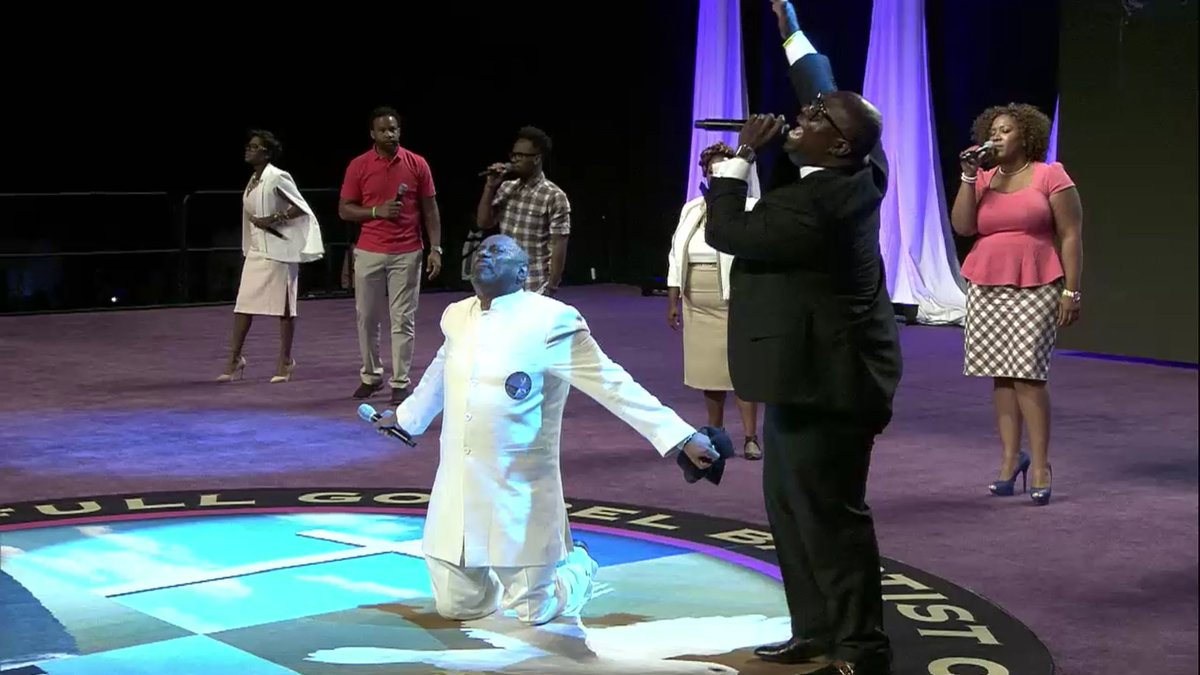 JamylePhillips's tweet photo. Our Founder @BishopPMorton has poured out his heart on tonight! #Shift #FGBCFI @fgbcf #IAmFullGospel #IAmChanged https://t.co/RaSarF3tBH