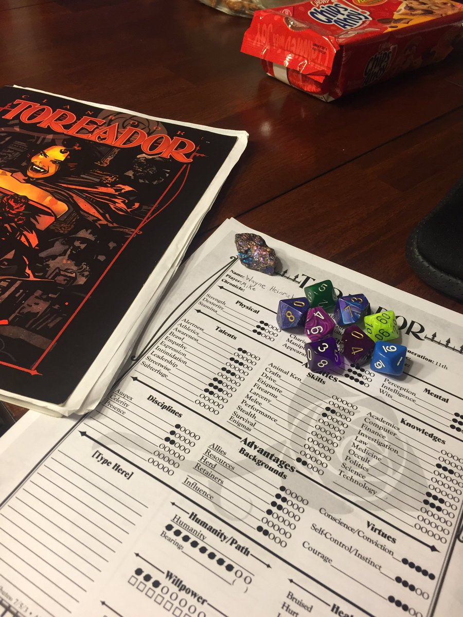 FlickChatter's tweet image. #Denver based #VampiretheMasquerade campaign tonight. I hope it gets interesting soon. #VtM #rpg