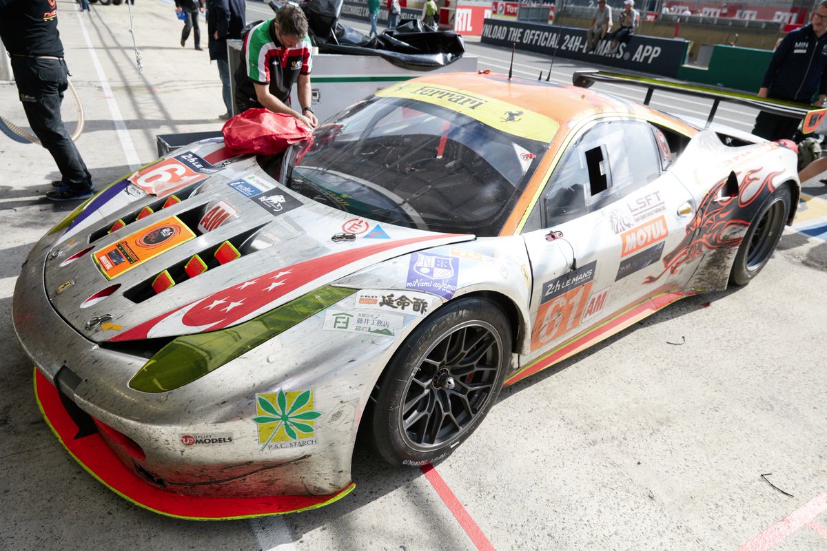 ChrisOverend's tweet photo. 24 hours of bug extermination by the clearwater racing ferrari 458 GTE @24heuresdumans @FNEPR https://t.co/G0TTdm4Dpu