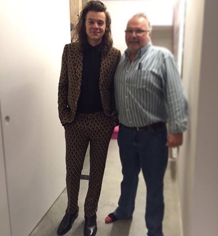 lasgrowns's tweet photo. Foto poco vista de Harry y Robin el año pasado (Via @stylesunseens) https://t.co/ZheO6jxSbg