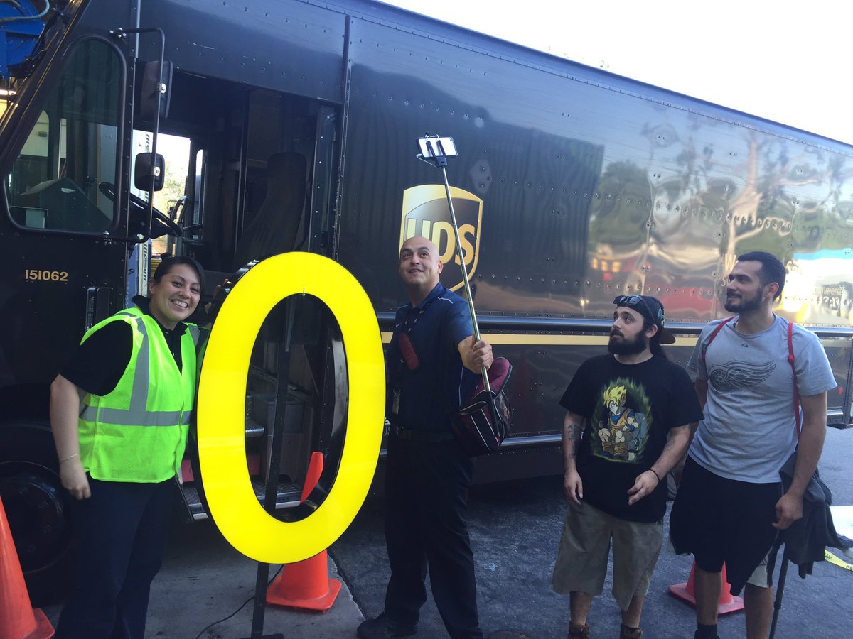 Celebrating #Zerodays. #selfie0 #VNTwiKeepsItZero #S0CALZER0 <a href="/VanNuysTwilight/">Van Nuys Twilight</a>