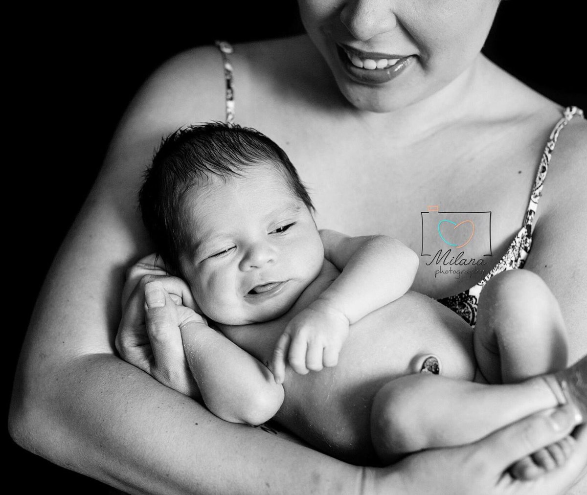 MilanaPhotog's tweet photo. Smiling baby! #milanaphotography #newborn #newbornphotographer #ocnewbornphotographer #baby #babies #newbornpics https://t.co/dLwErb6IgE