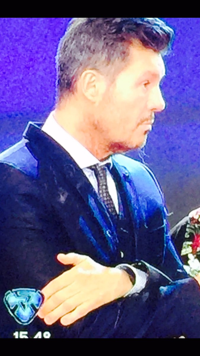 luciano_eltirri's tweet photo. A mi primo le quedaron pelos en la pera ????? Jajaa #Bailando2016 https://t.co/2mYQk6kKyz