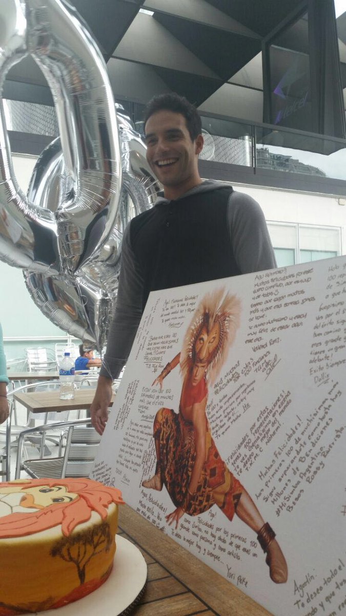 Agu_Reportera's tweet photo. Esa alegría y el tiempo que nos regalas @Agustin_Oficial no lo cambiamos por nada #Felices100AguSimba TKMC! https://t.co/mC3nxZ1t4l