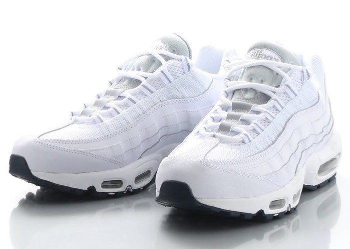 nike essential 2016