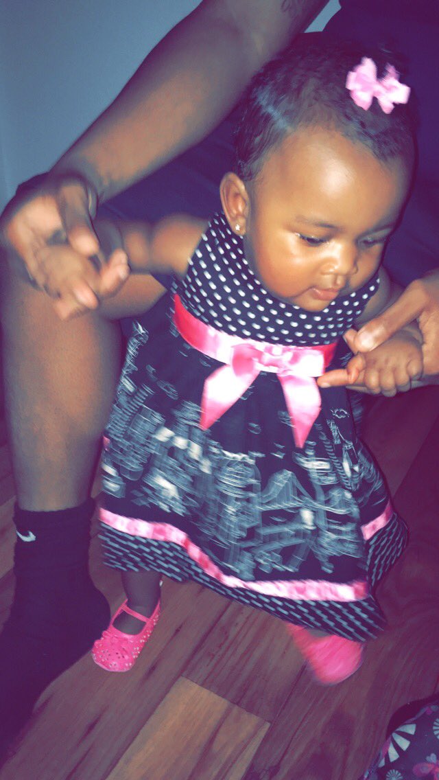 StickyThickie's tweet photo. I'm glad I have a child tbh cause she all I fuck with my sidekick #princessLiyah ๐๐ญ๐ https://t.co/2njVdUcM4E