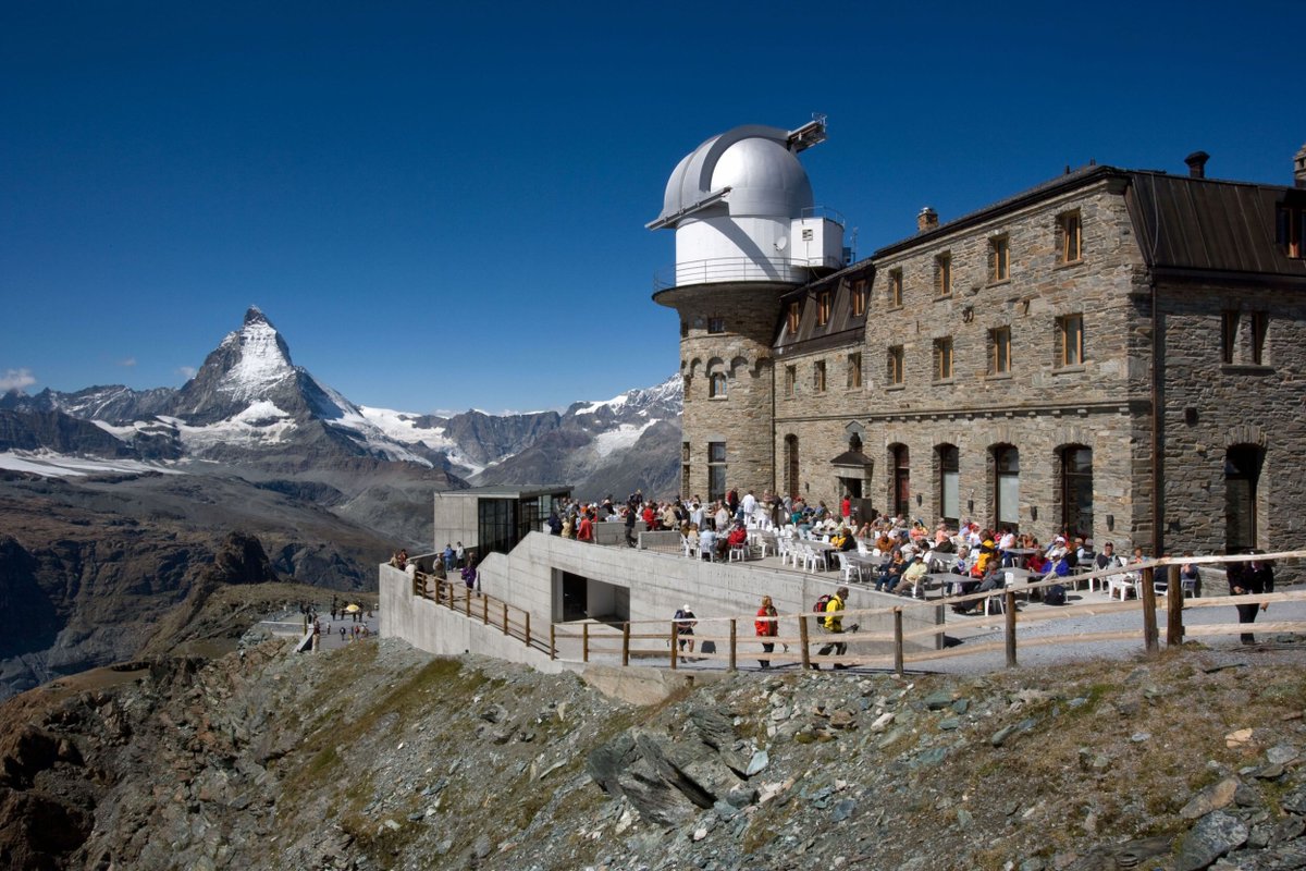 #Tip: spend the night 2,000 metres above sea level such as: bit.ly/gipfelhotel_e #SwissHotels