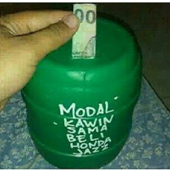 tripleK31's tweet photo. Modal kawin :v
-Tes https://t.co/TwXPGjgFmt