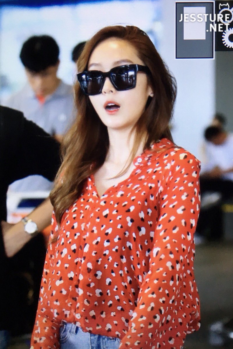 [PIC][01-07-2016]Jessica trở về Hàn Quốc vào hôm nay CmQ5scjUkAE8kmT
