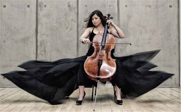 radioclasica's tweet photo. Nuestras #VistasalMar suenan a 'Las Danzas eslavas' de #Dvorak con A. #Weilerstein al cello y A. #Polonsky al piano https://t.co/ssVFE34rck