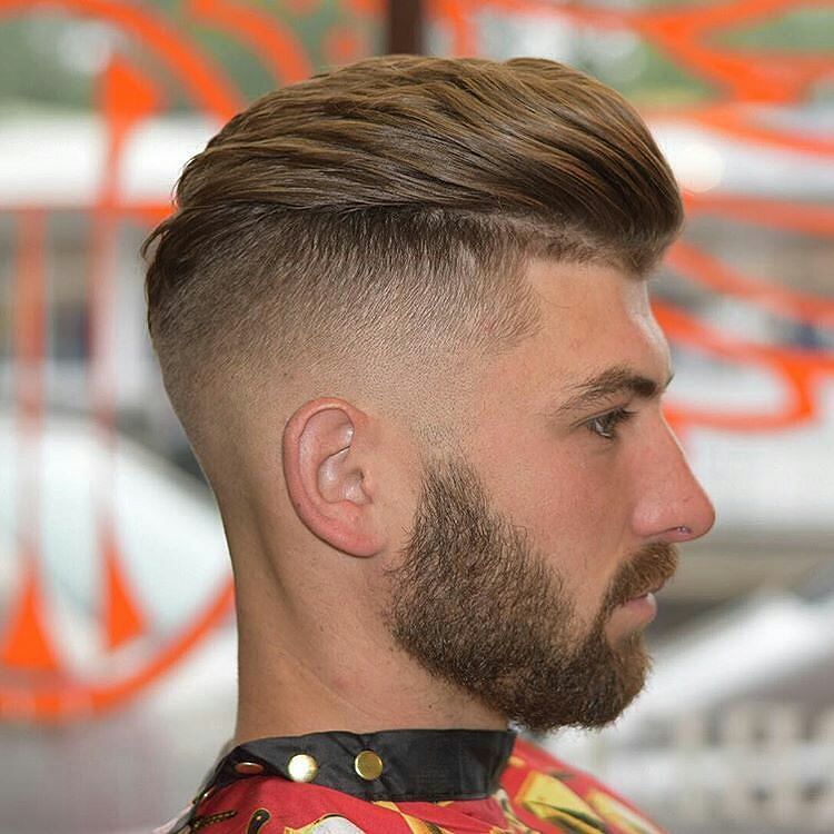 LayriteOfficial's tweet photo. The UK's 💈@jarredsbarbers💈 with a modern men's #disconnectedundercut full of #texture grip… https://t.co/mI7WKlY002 https://t.co/NoehZKu9ZH