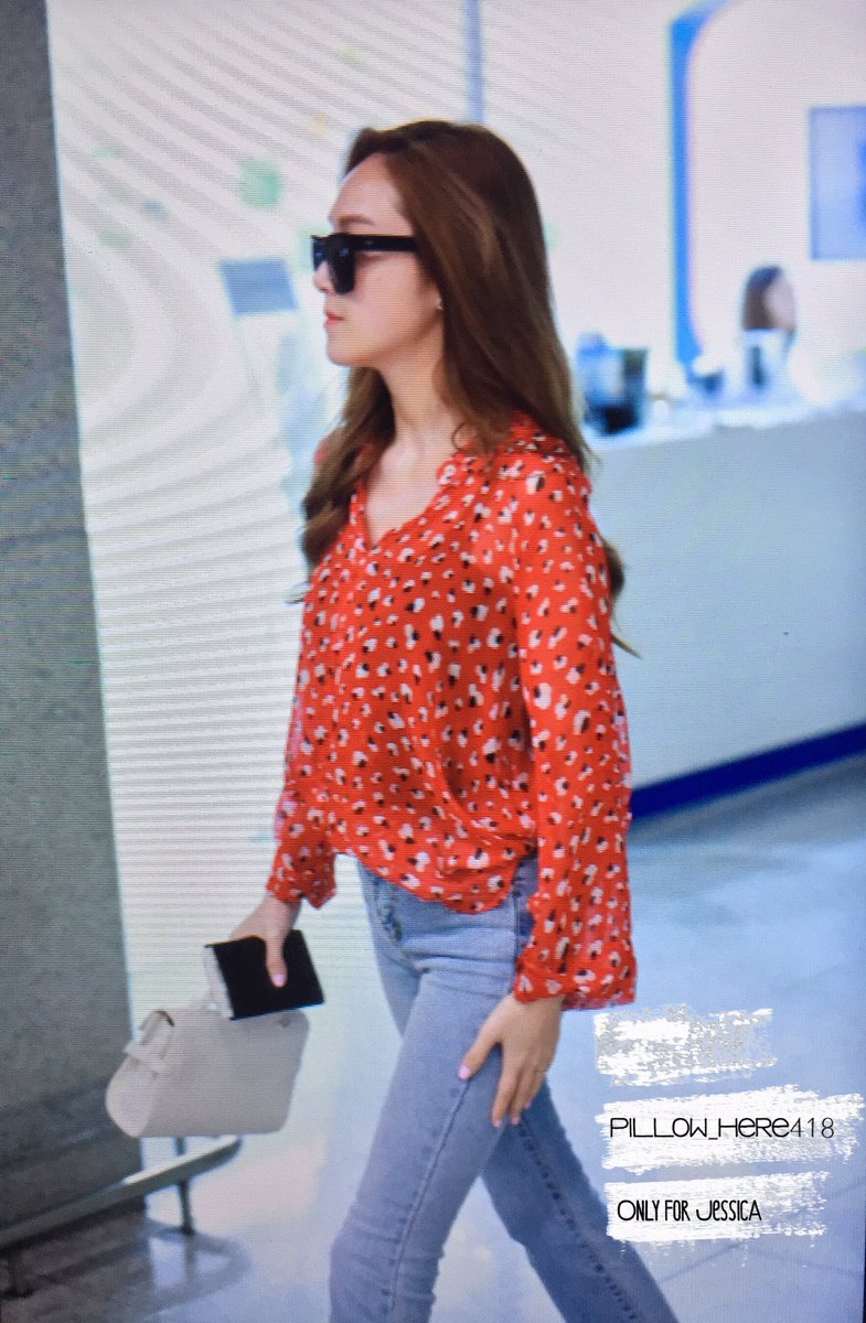 [PIC][01-07-2016]Jessica trở về Hàn Quốc vào hôm nay CmQ7_D_UkAAlxS6