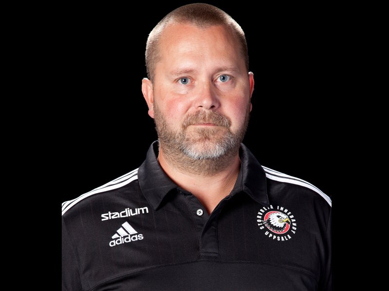 StorvretaIBK's tweet photo. Nicklas Andersson blir ny Chefstränare för @storvretadam #viärvreta #allsvenskan #innebandy https://t.co/UuPRdJXKJF https://t.co/u4SaEUa0kg
