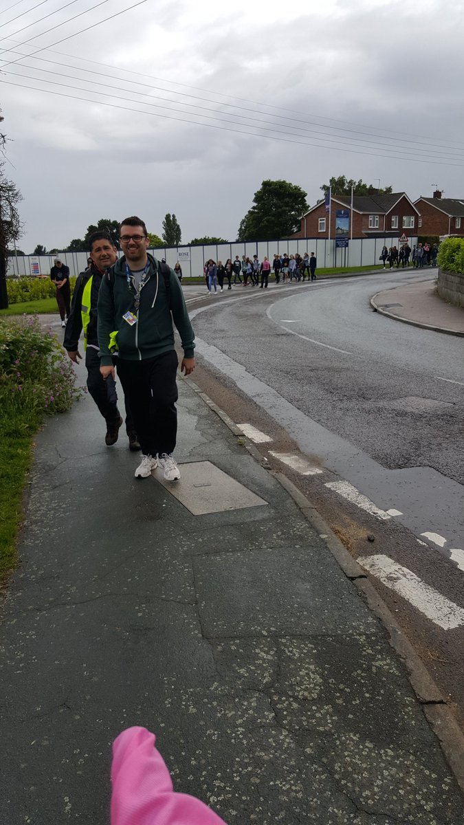 MtreeMaths's tweet photo. Year 9 making a storming start to #mhswalk2016 #whereisthesun https://t.co/ciAp9O8Qcg