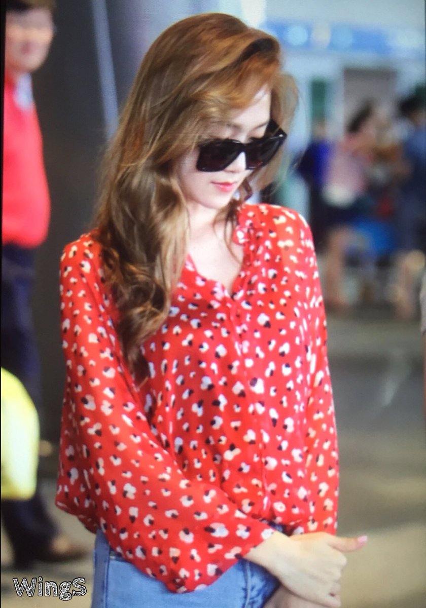 [PIC][01-07-2016]Jessica trở về Hàn Quốc vào hôm nay CmQ903gUEAIbyph