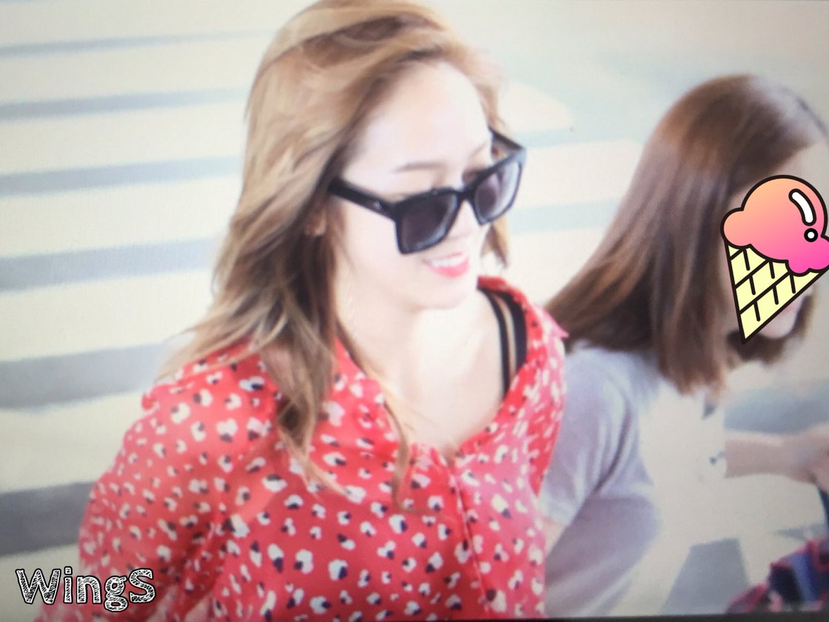 [PIC][01-07-2016]Jessica trở về Hàn Quốc vào hôm nay CmQ903nUkAAjxN2