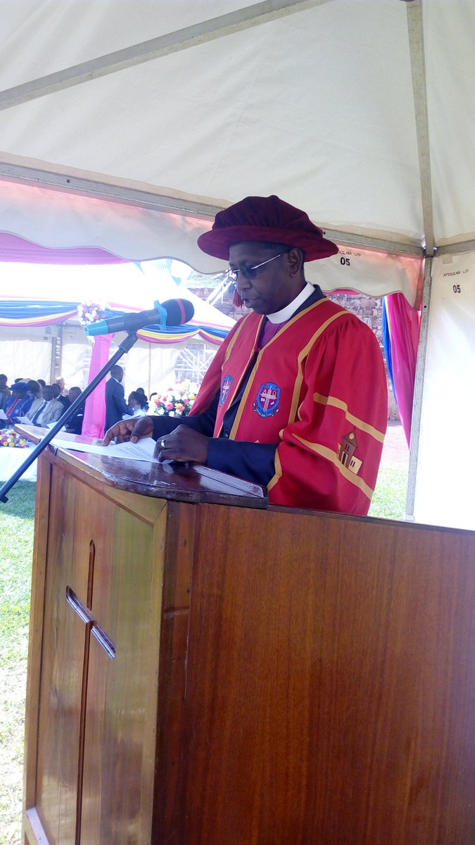 UCUniversity's tweet photo. The Chancellor delivering his speech. #UCUJulyGraduation2016. https://t.co/yS7Q7IU77A