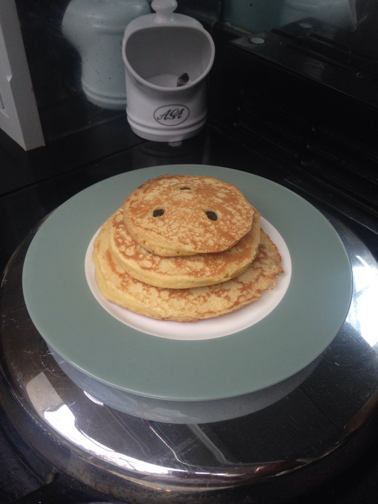 HelmsleyBandB's tweet photo. Another easy morning for Louise as Richard is the Blueberry American Pancake stack is favourite 2nd day running https://t.co/wV5LyhjHkS