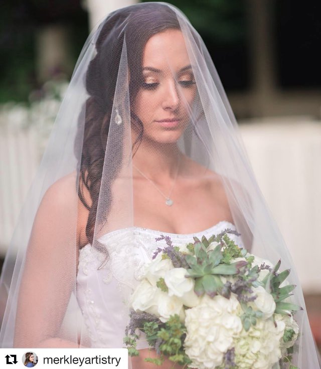 ModelinaBottle's tweet photo. Gorgeous #wedding day #makeup by @merkleyartistry (IG) & set w/ #modelinabottle! #bride #bridalmakeup #mua ๐๐๐๐ https://t.co/ooziBOBmsU