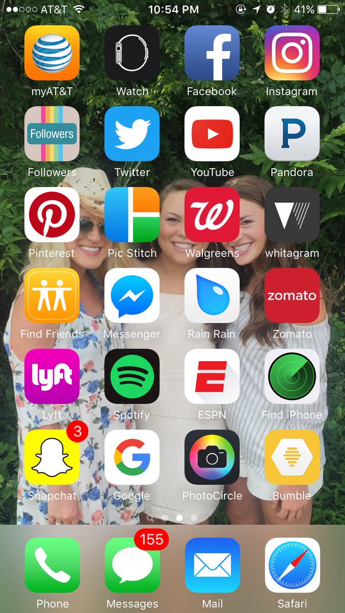 laynenright's tweet photo. Watching OITNB and this is what happens #4some @KCkoppp @gracediana93 @broookeloveee https://t.co/CwEeEIq0Le