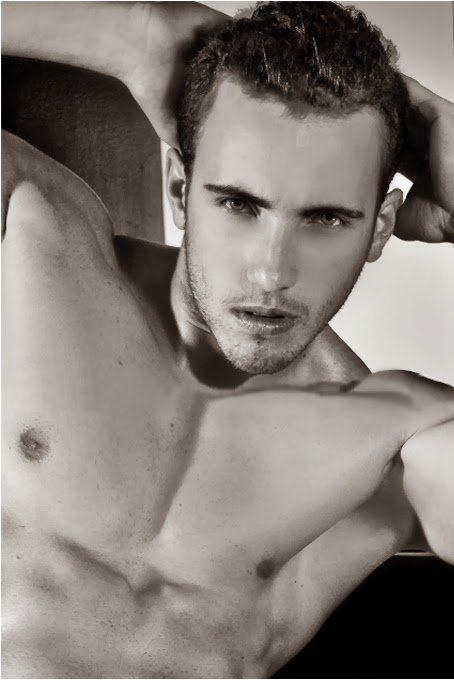 MissyMrPma's tweet photo. Serghino Lopez Gotti fue designado como nuestro Mister Panamá para el máximo concurso masculino @MrWorldOfficial https://t.co/qaAarQdlUY