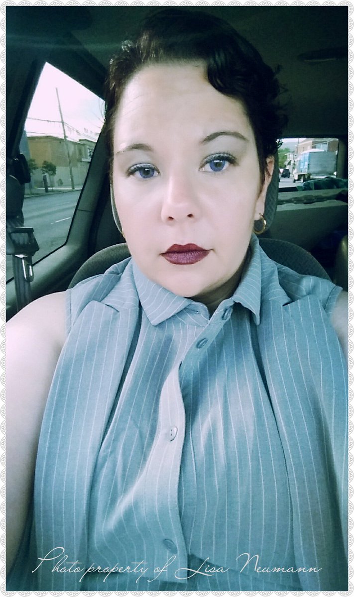 ValkyrieFreya78's tweet photo. Was being driven around in style! #neutral #graymagic #vintageflair https://t.co/bTmDeHOSxD