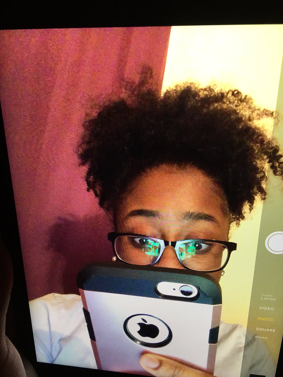 _briamor's tweet photo. Finally hashtags I can fw 🤗 #NaturalGirlsBreakTheInternet #RealHairTwitter 😋💝 https://t.co/Txq5ydlePW