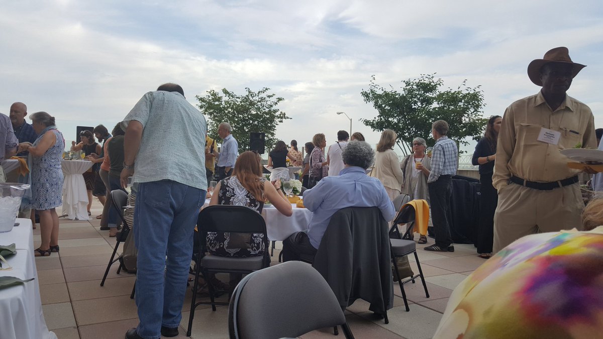 Joyce3737's tweet photo. Beautiful view, good music, great conversation w/ agents of change! Live it! #SAFSF16 @ioby @jgmoore @kheprw https://t.co/VV2lOltMO0