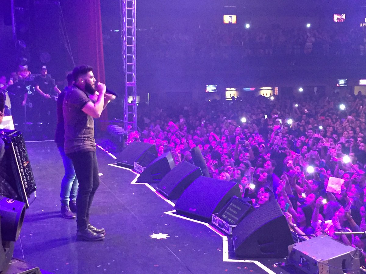 HeJOficial's tweet photo. Henrique e Juliano no BarraMusic Shows tá top das galáxias!!! https://t.co/qR13xEV8KQ