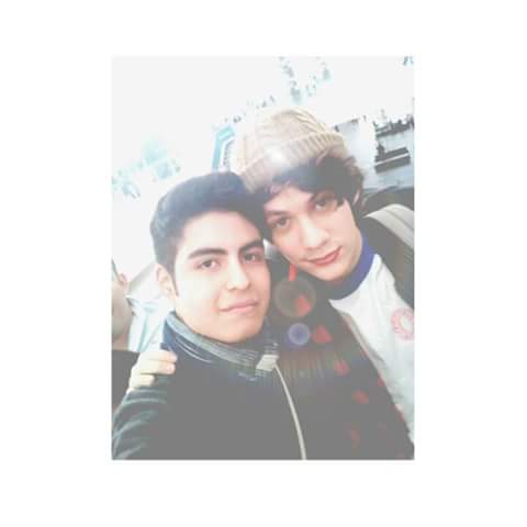 sjs_oficial's tweet image. CODERBOY CON @bryanmouque #ORGULLOCODER #CODERBOY #GOALS #JosCanelaTrendy #CD9Video #IFeelAlive #KCAMexico
OSKR9