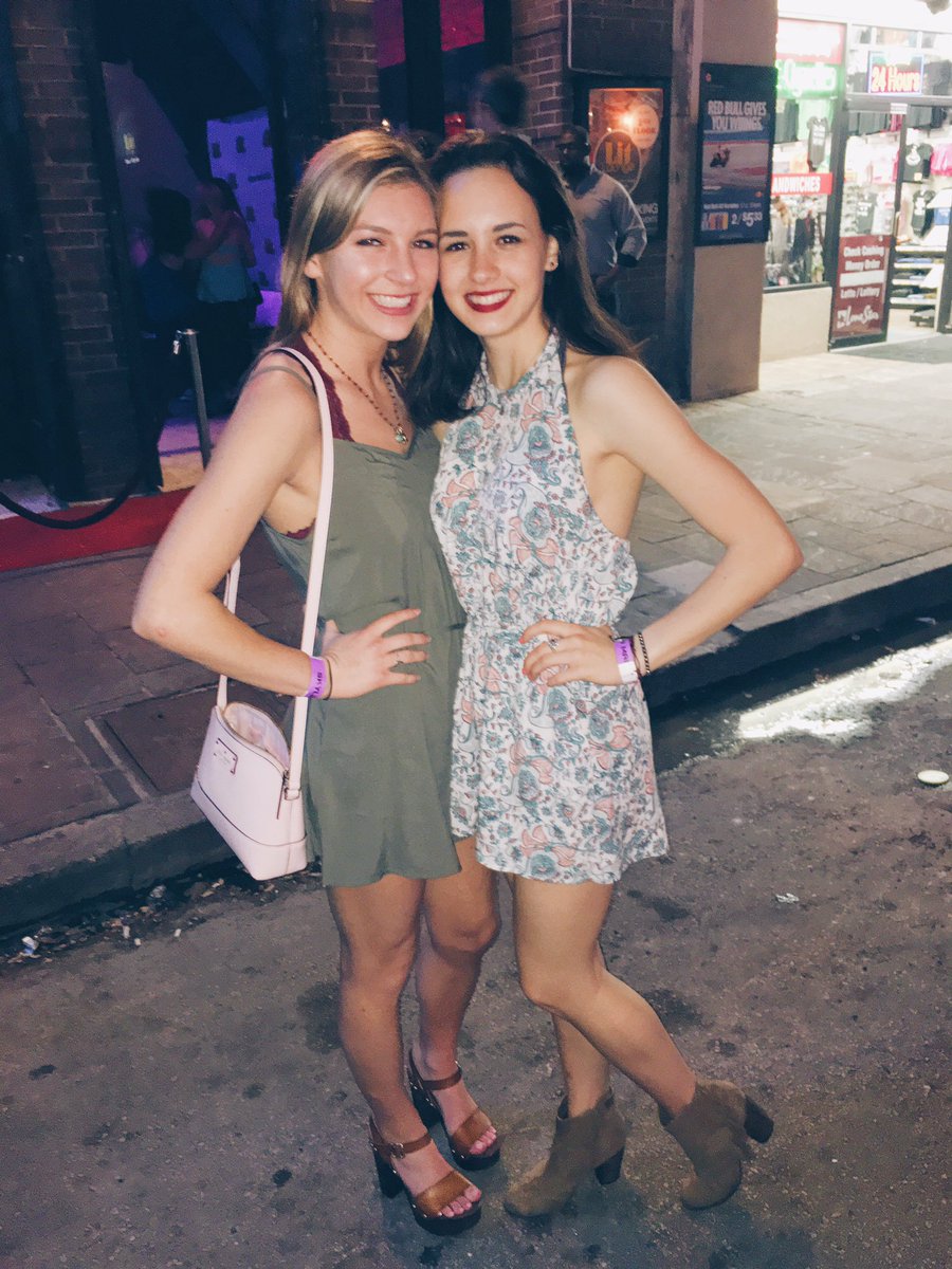 kirstenabigail2's tweet photo. Happy birthday @leximoore19!! I hope you have a great bday filled with CrAzY fUn ThInGs #lexisbday πππ https://t.co/vjp5ZIuvqp