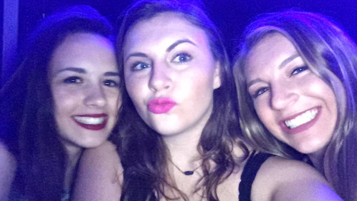 kirstenabigail2's tweet photo. Happy birthday @leximoore19!! I hope you have a great bday filled with CrAzY fUn ThInGs #lexisbday πππ https://t.co/vjp5ZIuvqp