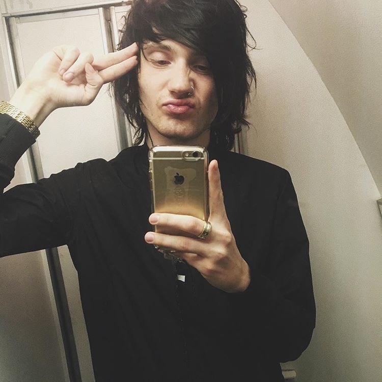 Shiiiiit. Hi.