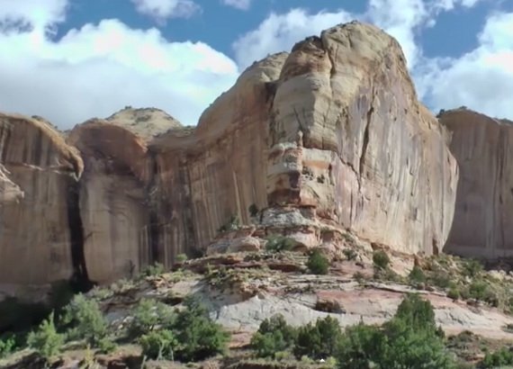 U_LocaliZ's tweet photo. #USA #Utah #CoralPink sand dunes #WirePass #LowerCalfCreekFalls #DevilsGarden on video https://t.co/EbwmJs1QHx https://t.co/5CN0eipNXK