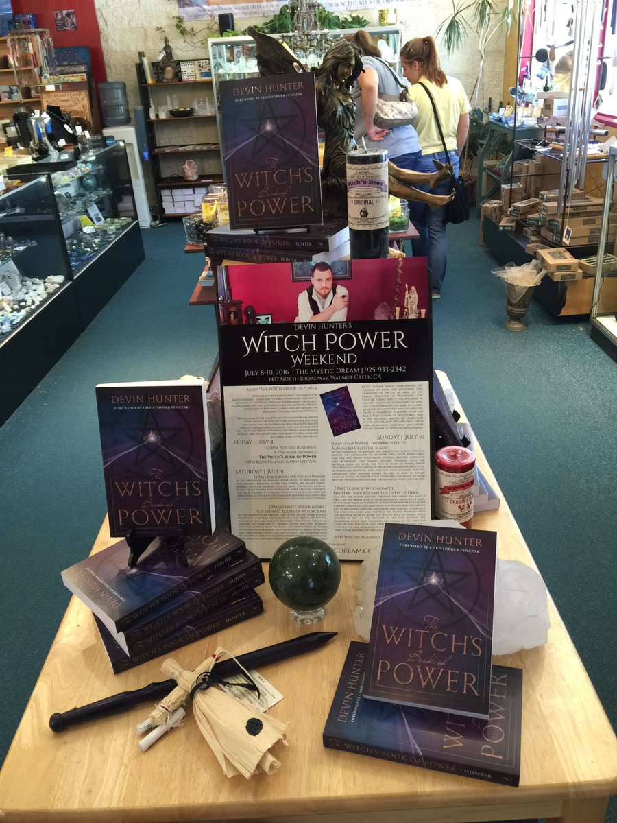 MrDevinHunter's tweet photo. My book looks good on the front table! #bookofpower @TheMysticDream #mybook #excited https://t.co/Ld2DS7erIu
